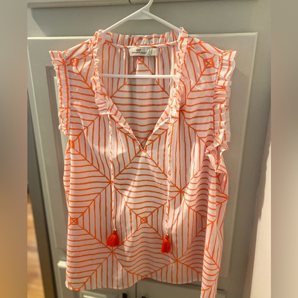 Vineyard Vines women’s tank - Picture 1 of 2